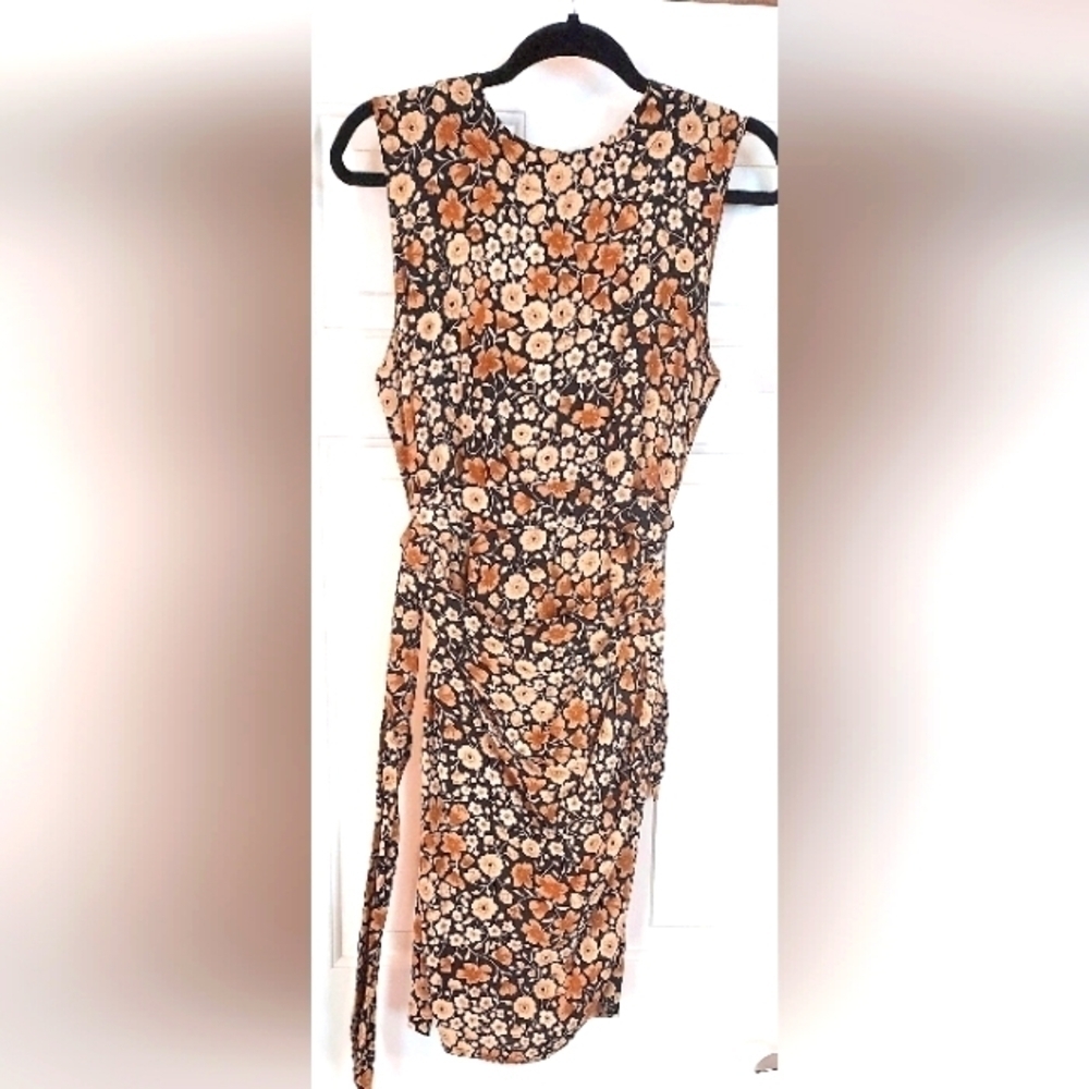Vintage | Sleevless Wrap Dress - Neutral colors